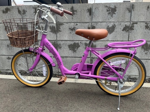 16インチ子供用自転車スタンド付き　補助輪&アシスト棒付き