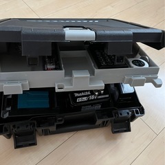決まりました。　
マキタ　makita インパクトドライバー　セット　純正バッテリー　 　セット　 TD173DRGX    　の画像