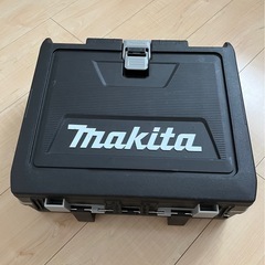 決まりました。　
マキタ　makita インパクトドライバー　セット　純正バッテリー　 　セット　 TD173DRGX    　の画像