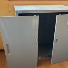 事務用書棚2の画像