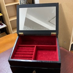 ☆値下げ☆O2504-816 アクセサリー・小物入れ アジサイ柄 鏡付き 中古の画像