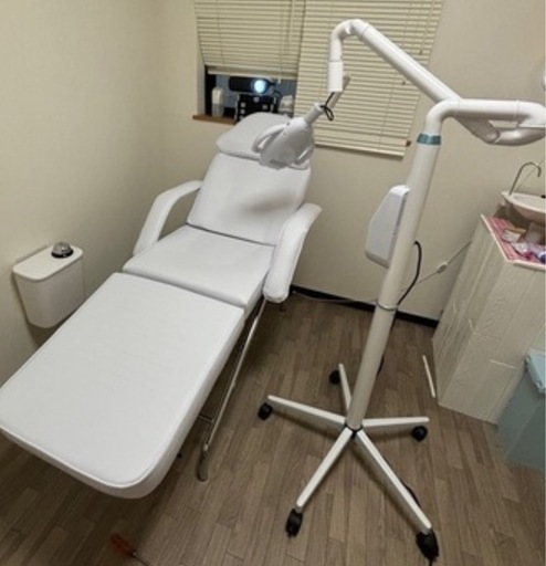 （ホワイトニングサロンオープンセット）ホワイトニングマシーン　マッサージベッド