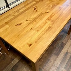 ダイニングテーブル