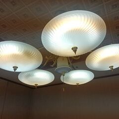 家庭用シャンデリア（照明器具）4月30日午前中限定。の画像