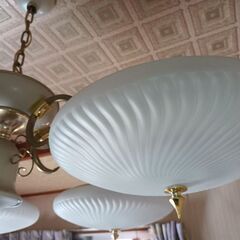 家庭用シャンデリア（照明器具）4月30日午前中限定。の画像