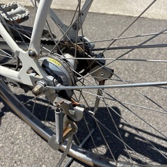 ブリジストン カジュナ自転車 ホワイトの画像