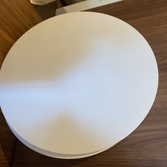2段丸テーブル 韓国　LOWYAの画像