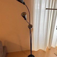 IKEA ライトスタンドの画像