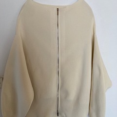★美品　試着のみ　レディース　プルオーバーリブニットオフショルダー★の画像
