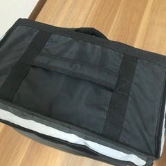 Uber eats バッグの画像