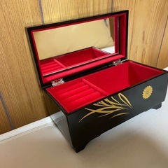 ジュエリーボックス　オルゴール　小物入れ 