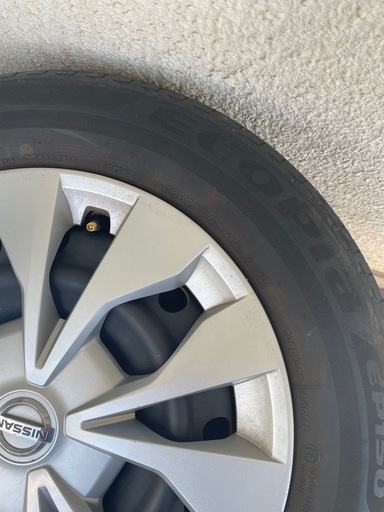 c27セレナ　純正タイヤ、ホイール付き　195/65/R15
