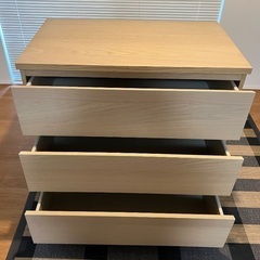 IKEA MALM チェストの画像