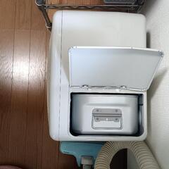 有名メーカー新しい灯油入れと自動ポンプ付きの画像