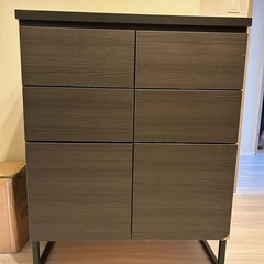 キャビネット　収納棚