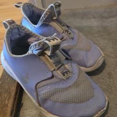 NIKE キッズスニーカー
