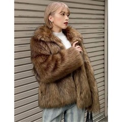 Abercrombie & Fitch毛皮のコート 
