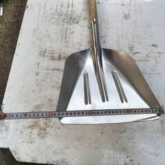 基本引き取り：未使用ちょいワケ有り 大型のアルミスコップ1本　(その４)の画像