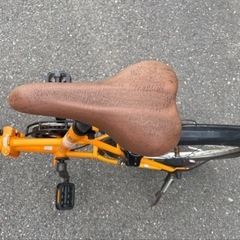 【終了
】 本日引き取り可能な方のみでお願いします。キャンセルの為再投稿　折りたたみ自転車　Volkswagen オレンジ色 の画像