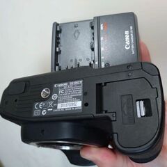 良品　CANON EOS 50D　＋バッテリー　＋充電器の画像