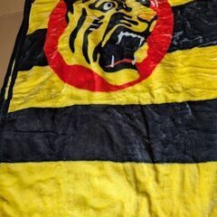 3000円　阪神タイガース　団旗ブランケット