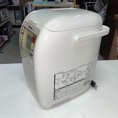 ZOJIRUSHI 自動ホームベーカリー BB-KT10 パンくらぶ パン作り パン焼き器 調理家電 米粉 天然酵母 白　通電確認済 中古 ①の画像