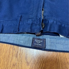 GAP チノパンの画像