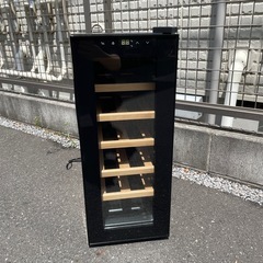 ワインセラー （12本）
  