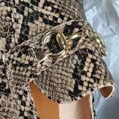 未使用ローファーパイソンの画像