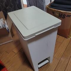 ゴミ箱