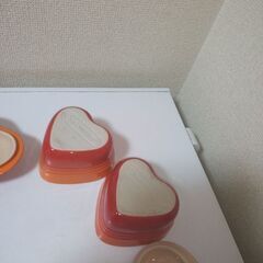 未使用2個セットLE CREUSET プチラムカンダムールセットハート型オレンジの画像