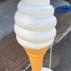 【点灯確認済み】2022年製 三笠照明 アイスクリーム看板 ソフトクリーム照明 白熱灯 幅550×高さ1250(mm) 店舗 電飾看板 ソフトスタンドの画像