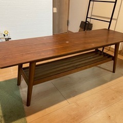 ウォールナット　カフェテーブル
