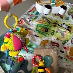 フィッシャープライス　ベビージム 室内遊具 プレイマット　おもちゃ　赤ちゃん　ドリンクホルダーの画像
