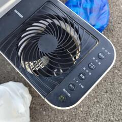 アイリスオーヤマ 扇風除湿機 IJD-150-W