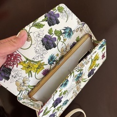 🌸お財布ショルダー🌸スマホも収納！新品未使用🌸の画像
