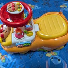 アンパンマンよくばりビジーカー