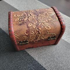 アンティーク小物入れ(取引中)の画像