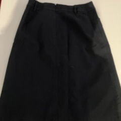 ブラックスカートの画像