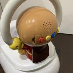 アンパンマンとロディのおまるセットの画像