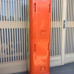 動作品 ガチャガチャ本体 100円200円併用 YUJIN ユージン スリムボーイ 鍵付き カプセル販売機 ガチャマシン　の画像