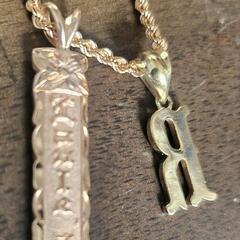 ハワイアンジュエリーの画像