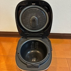 炊飯器の画像