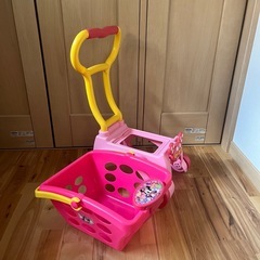 美品ミニーちゃん　お買い物カート　の画像