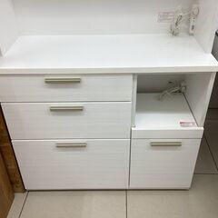レンジボード　ニトリ　3枚扉　ソレル　ホワイトの画像