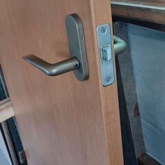 TOSTEM室内用ドア(縦198cm横幅72cm厚み5cmの画像