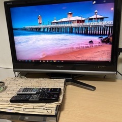 シャープ32インチ　テレビ