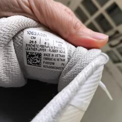 asicsバッシュの画像