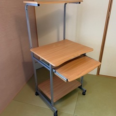 パソコンデスク　
の画像