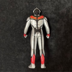 ウルトラマンフィギュア イーヴィルティガ　ミニソフビのおまけ付き　円谷ブロの画像